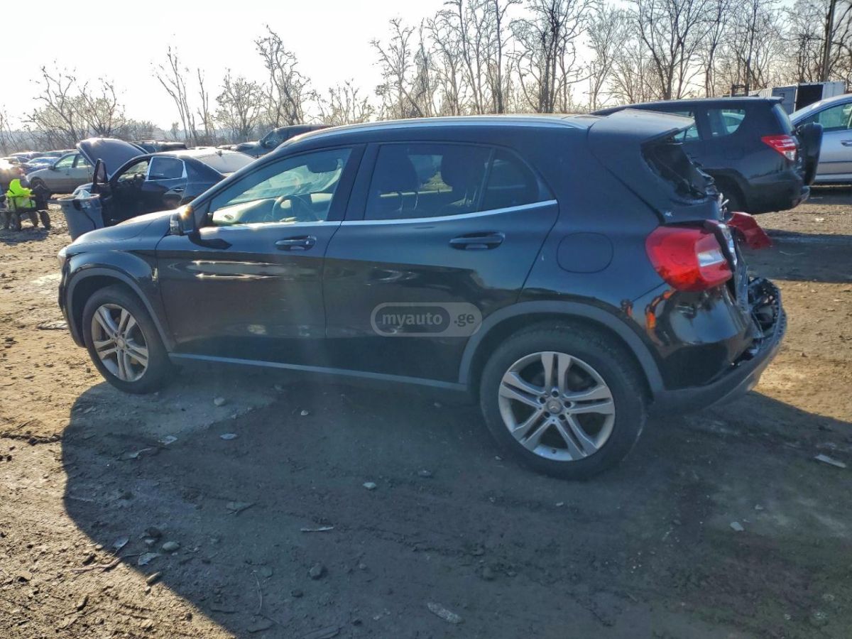 Mercedes-Benz GLA 250 2017 — photo 2