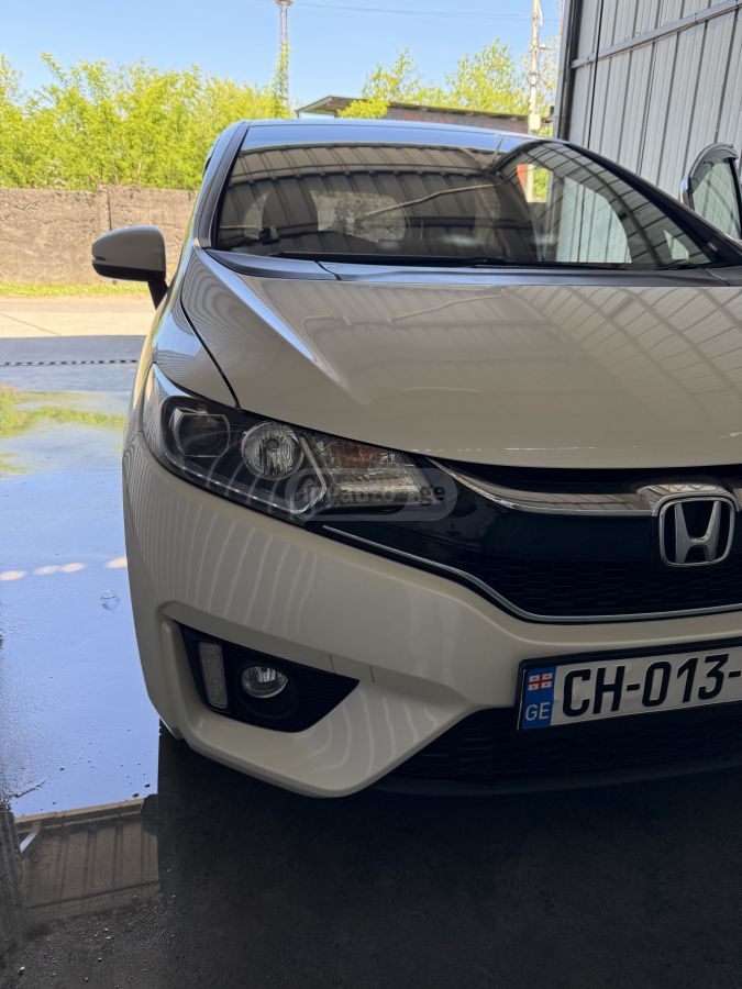 Honda FIT 2016 — photo 2