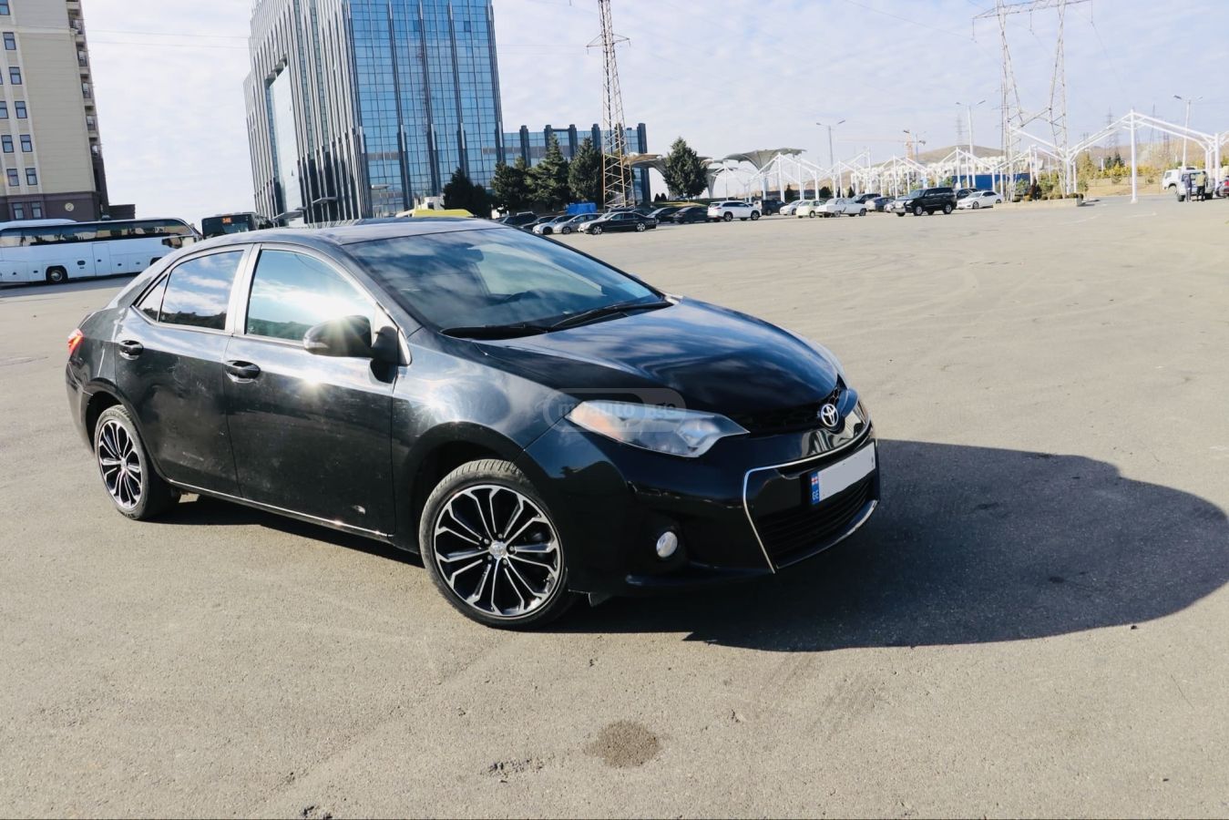 Toyota Corolla 2016 — photo 2