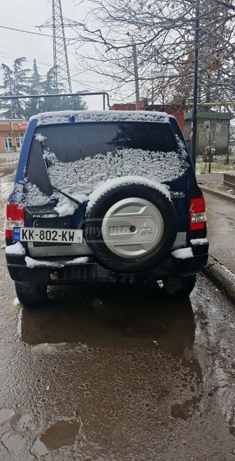 Mitsubishi Pajero IO 1999 — photo 2