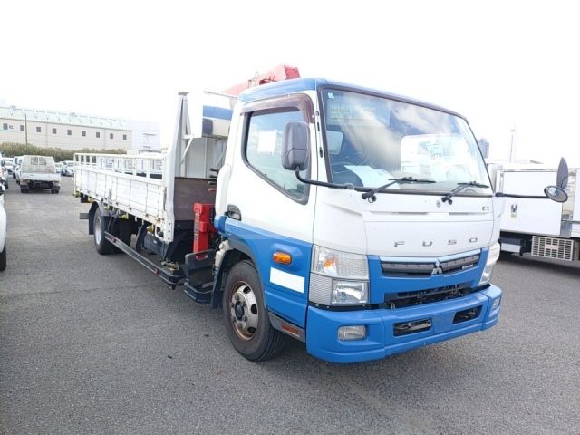 Mitsubishi Canter 2018 — photo 2