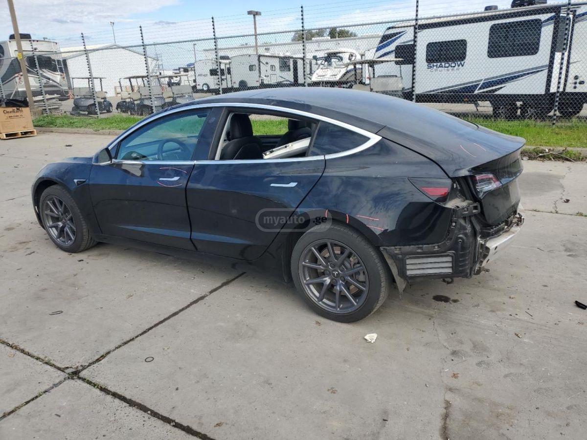 Tesla Model 3 2020 — photo 2