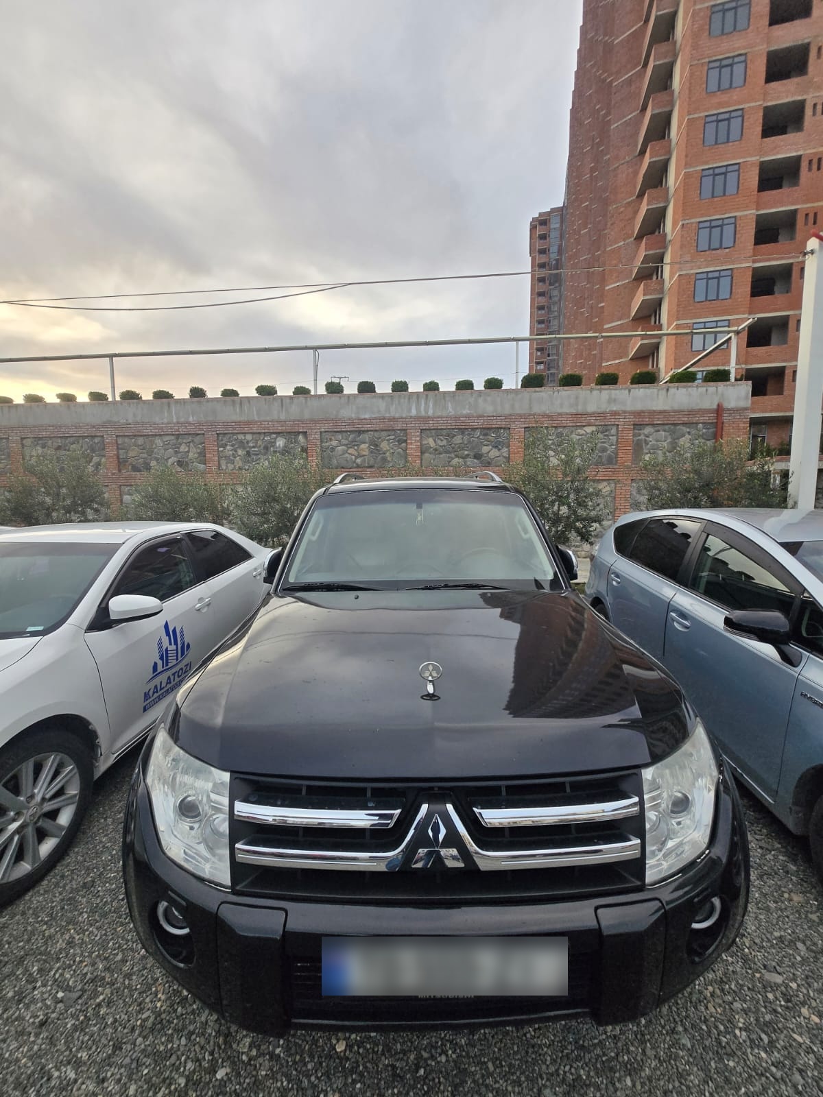 Mitsubishi Pajero 2013 — photo 2