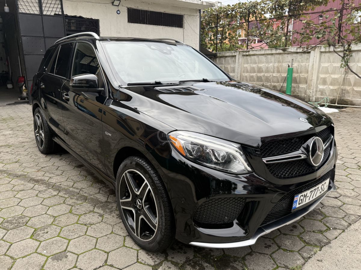 Mercedes-Benz GLE 43 AMG 2017 — photo 2