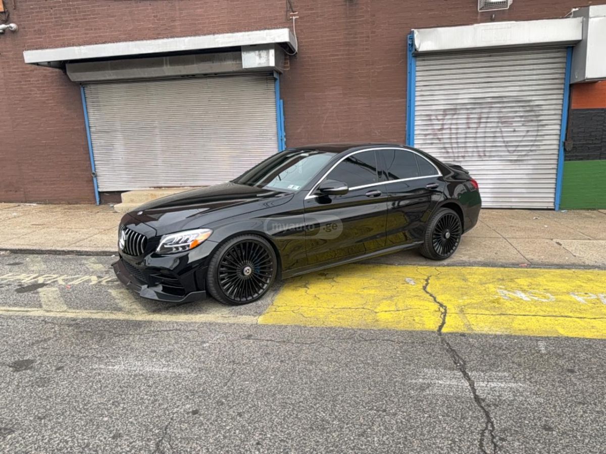 Mercedes-Benz C 30 AMG 2019 — photo 2