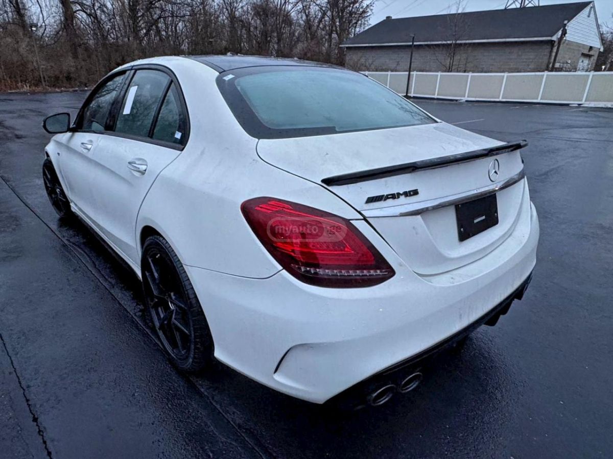 Mercedes-Benz C 43 AMG 2020 — photo 2