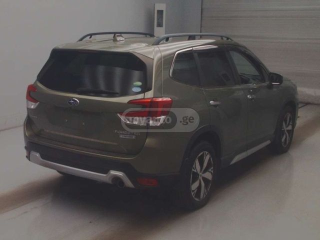 Subaru Forester 2019 — photo 2