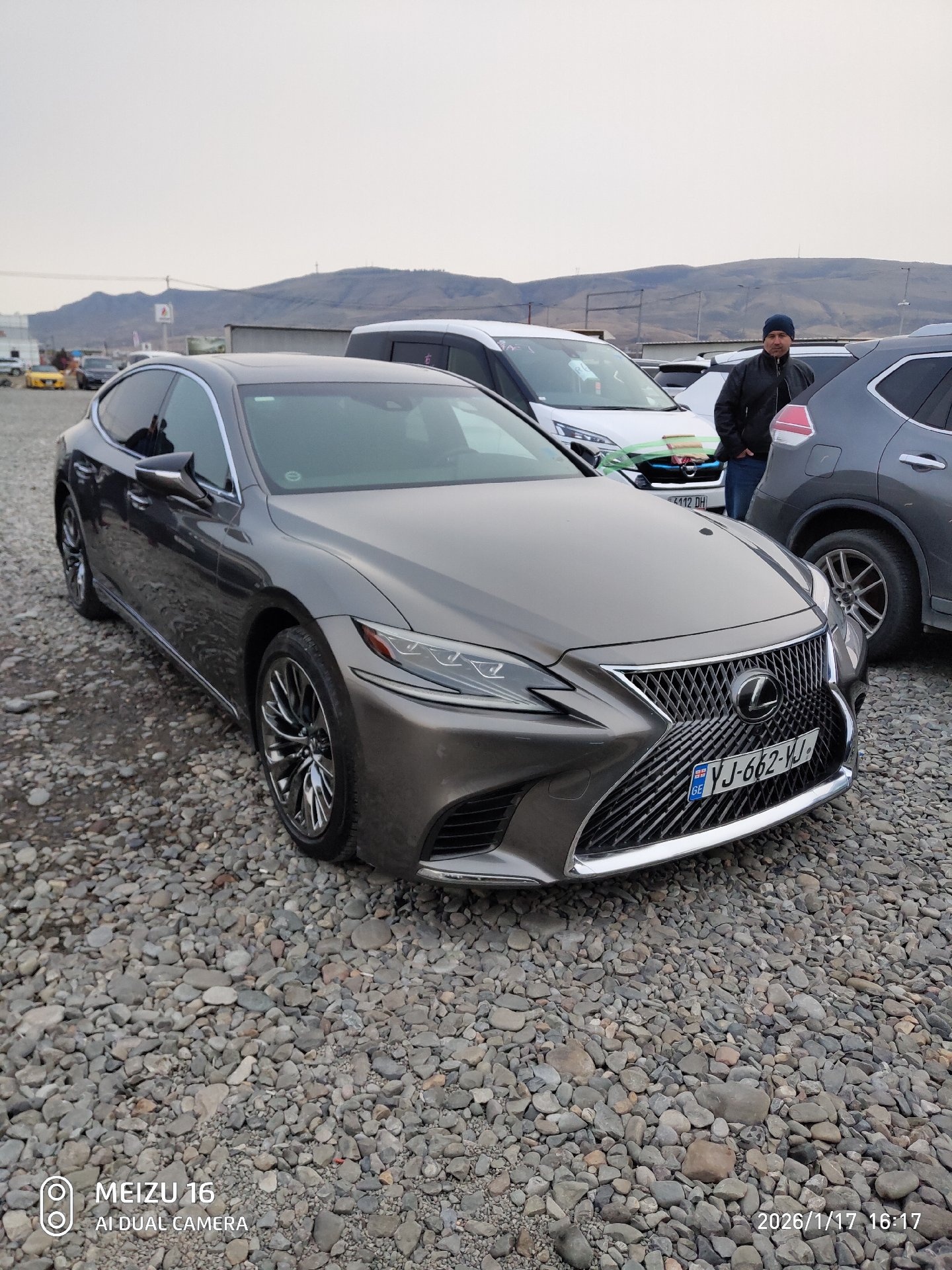 Lexus LS 500 2020 — photo 2