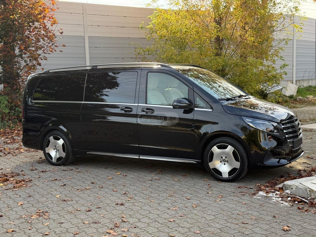 Mercedes-Benz V 300 2025 — photo 2