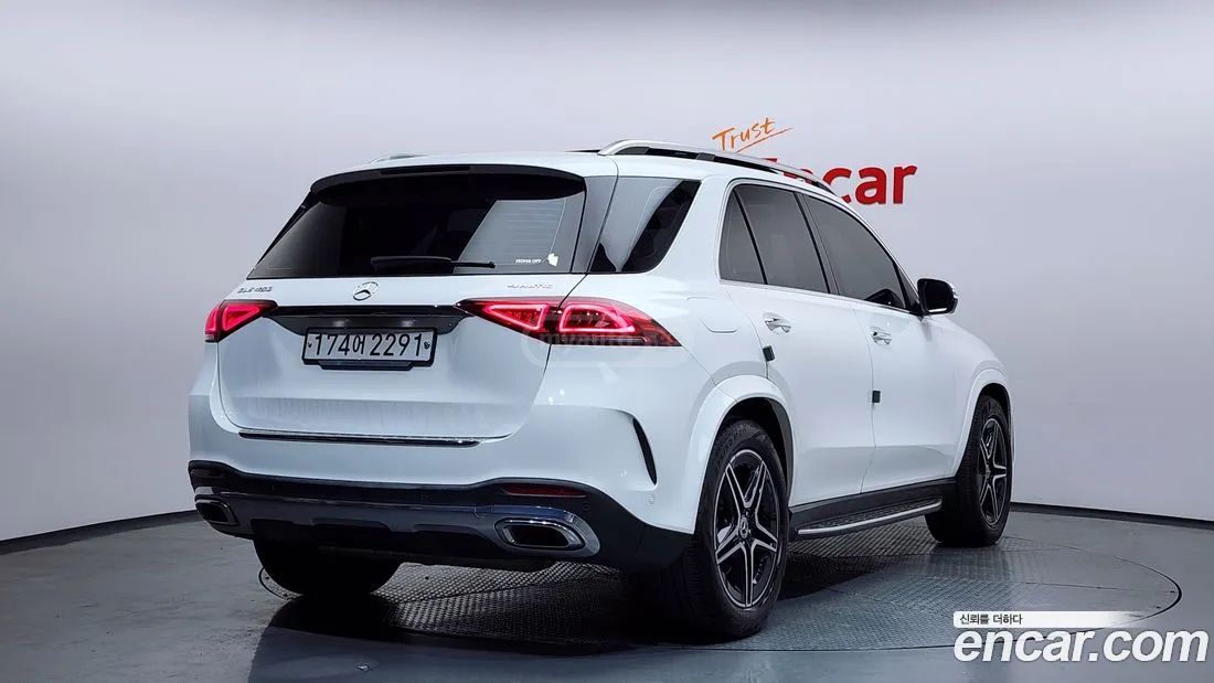 Mercedes-Benz GLE 63 AMG 2020 — photo 2