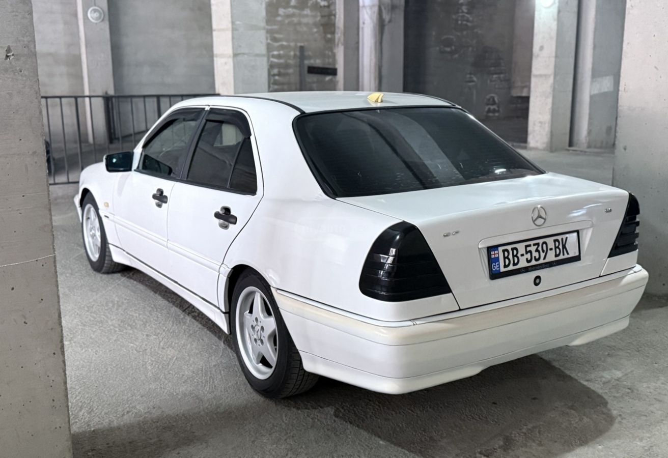 Mercedes-Benz C 180 1997 — photo 2