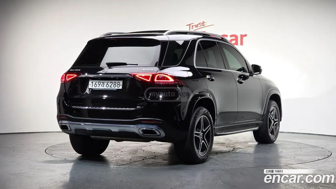 Mercedes-Benz GLE 63 AMG 2020 — photo 2