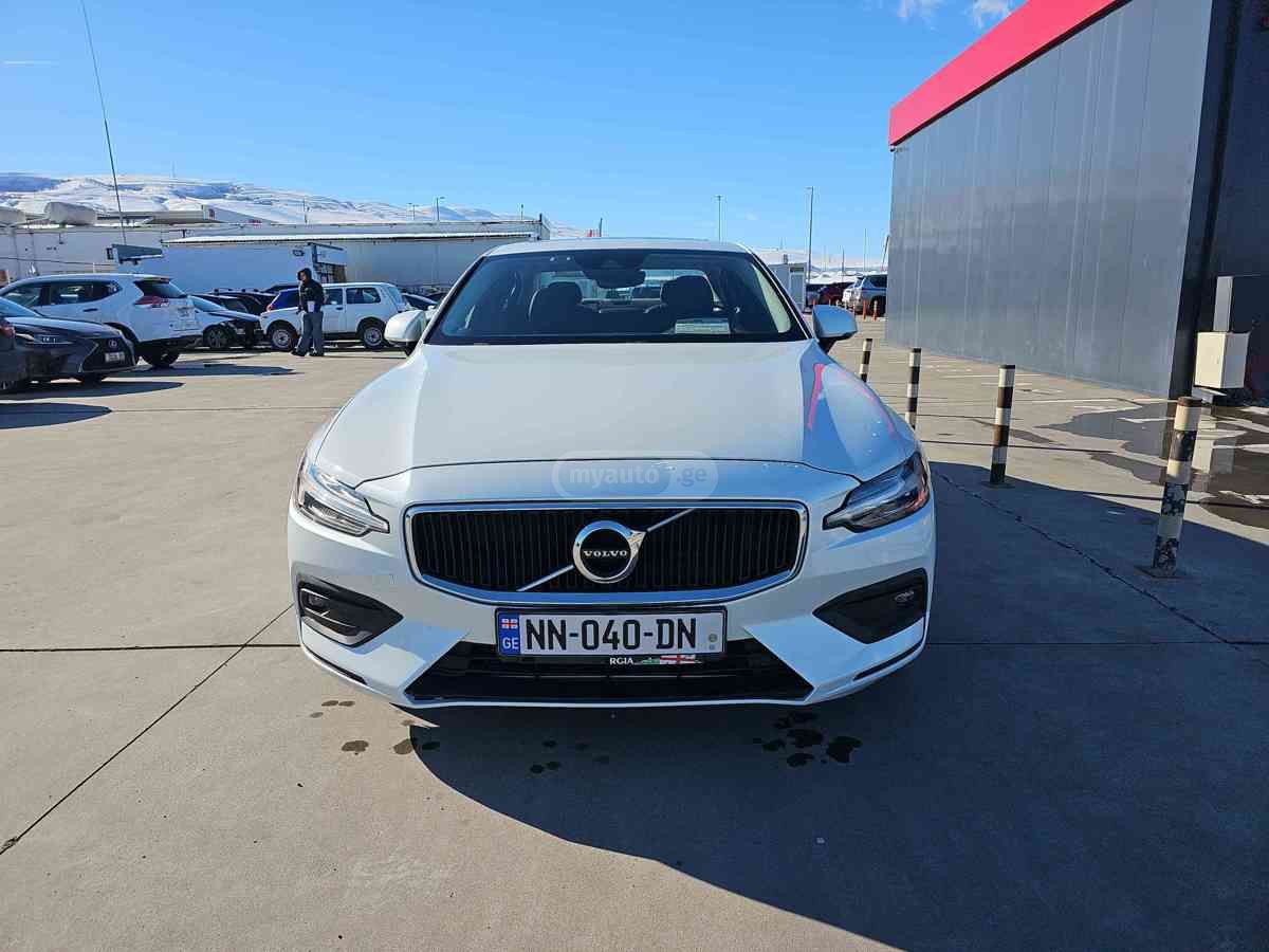 Volvo S60 2020 — photo 2