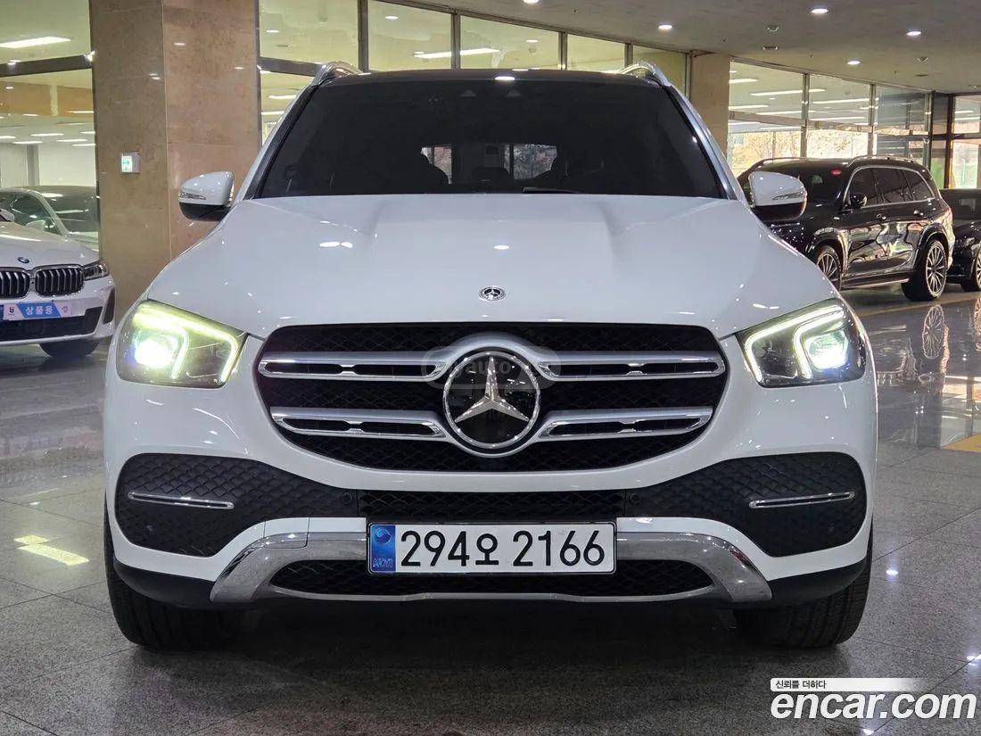 Mercedes-Benz GLE 63 AMG 2021 — photo 2