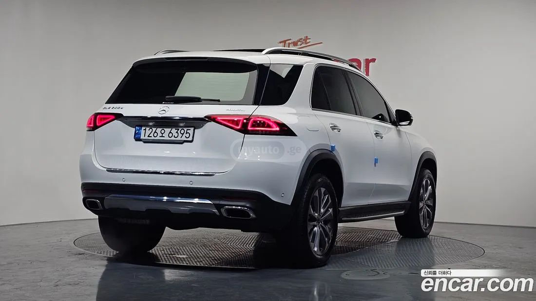 Mercedes-Benz GLE 63 AMG 2022 — photo 2