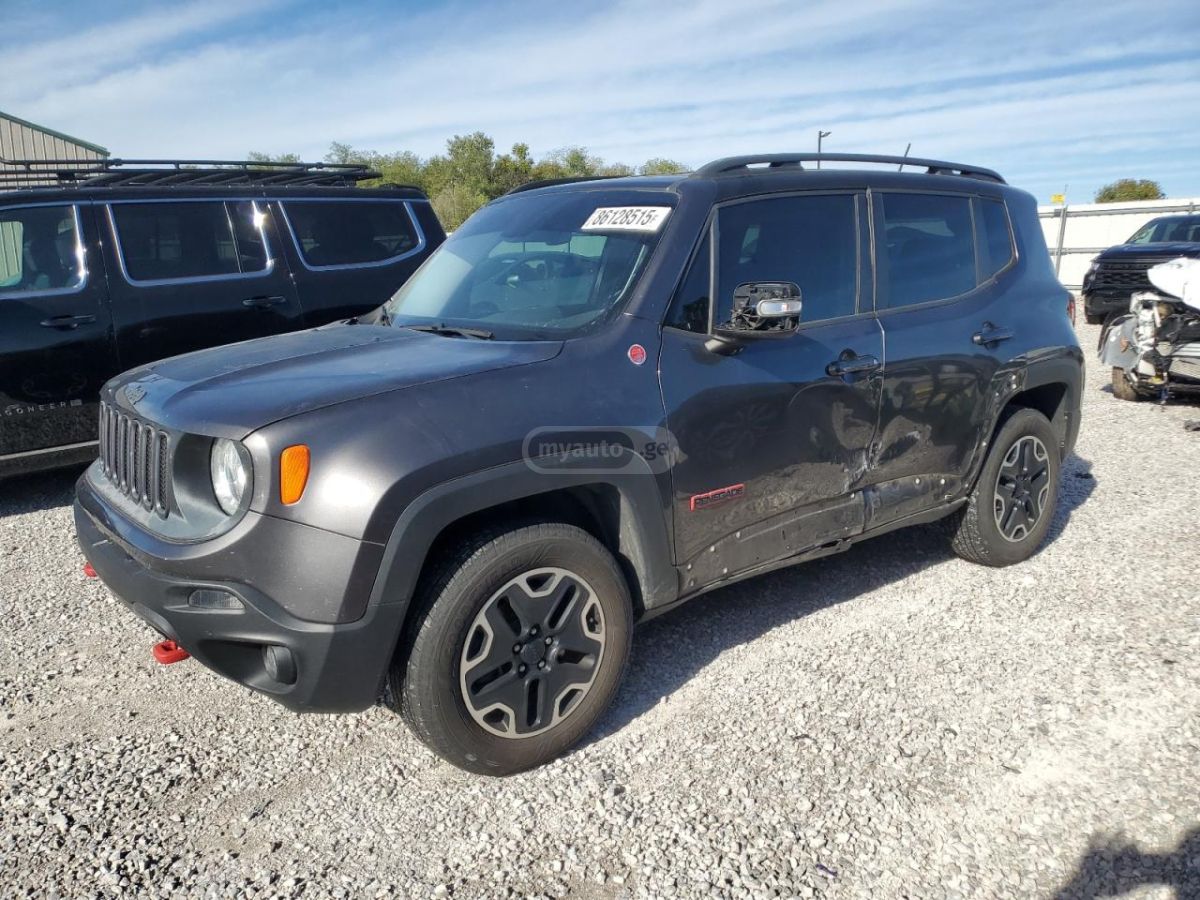 Jeep Renegade 2018 — photo 2