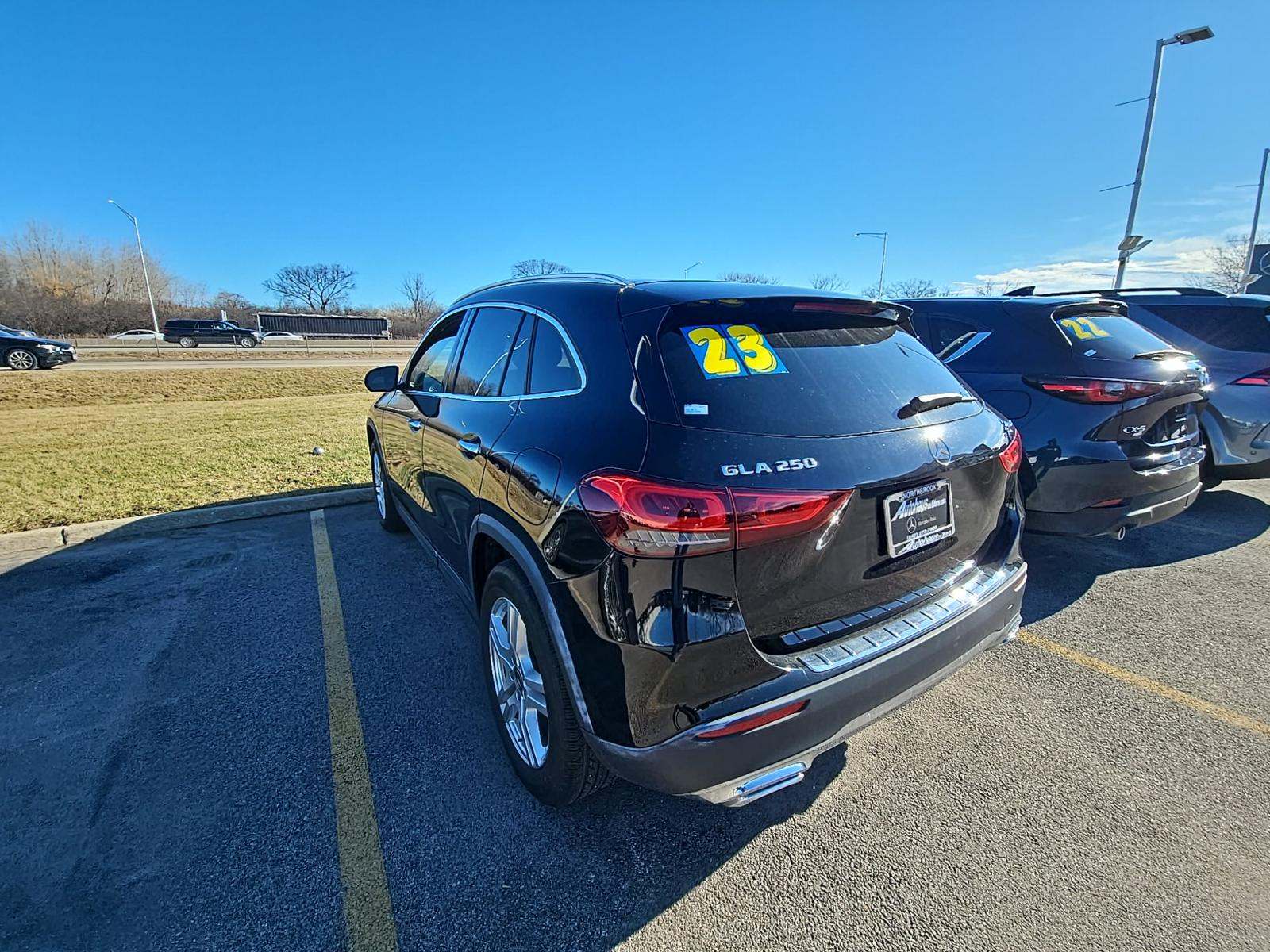 Mercedes-Benz GLA 250 2023 — photo 2