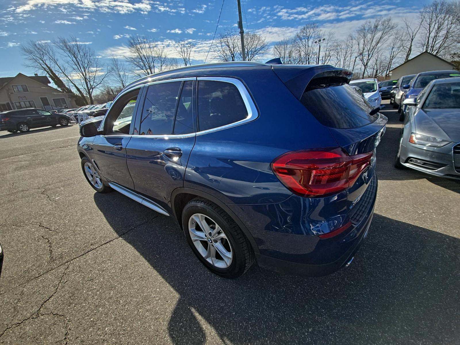 BMW X3 2021 — photo 2