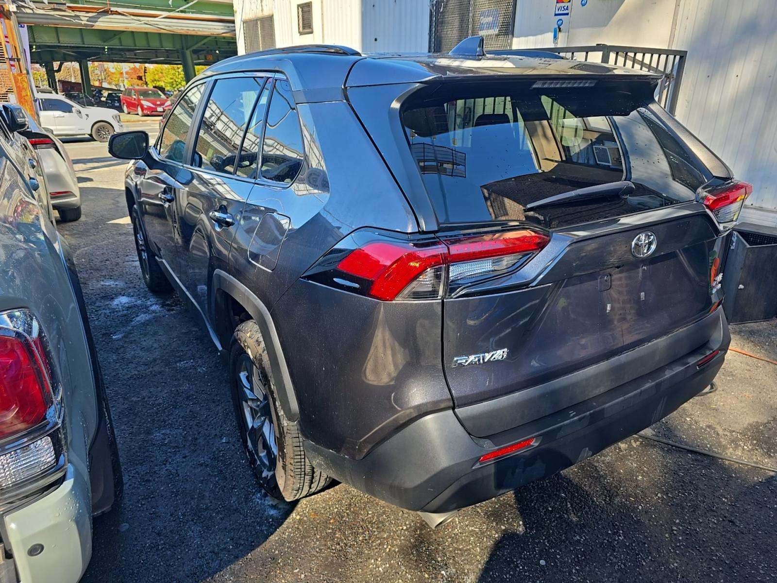 Toyota RAV 4 2024 — photo 2