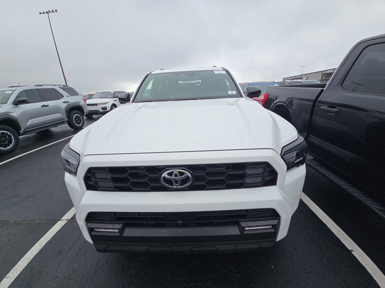 Toyota 4 Runner 2025 — photo 2