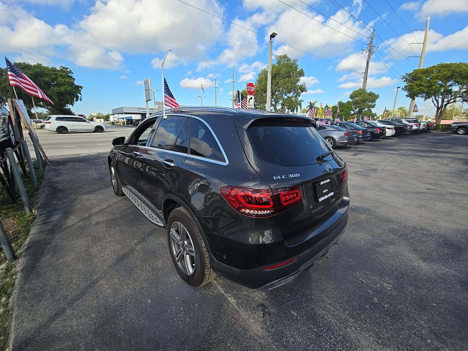 Mercedes-Benz GLC 300 2021 — photo 2