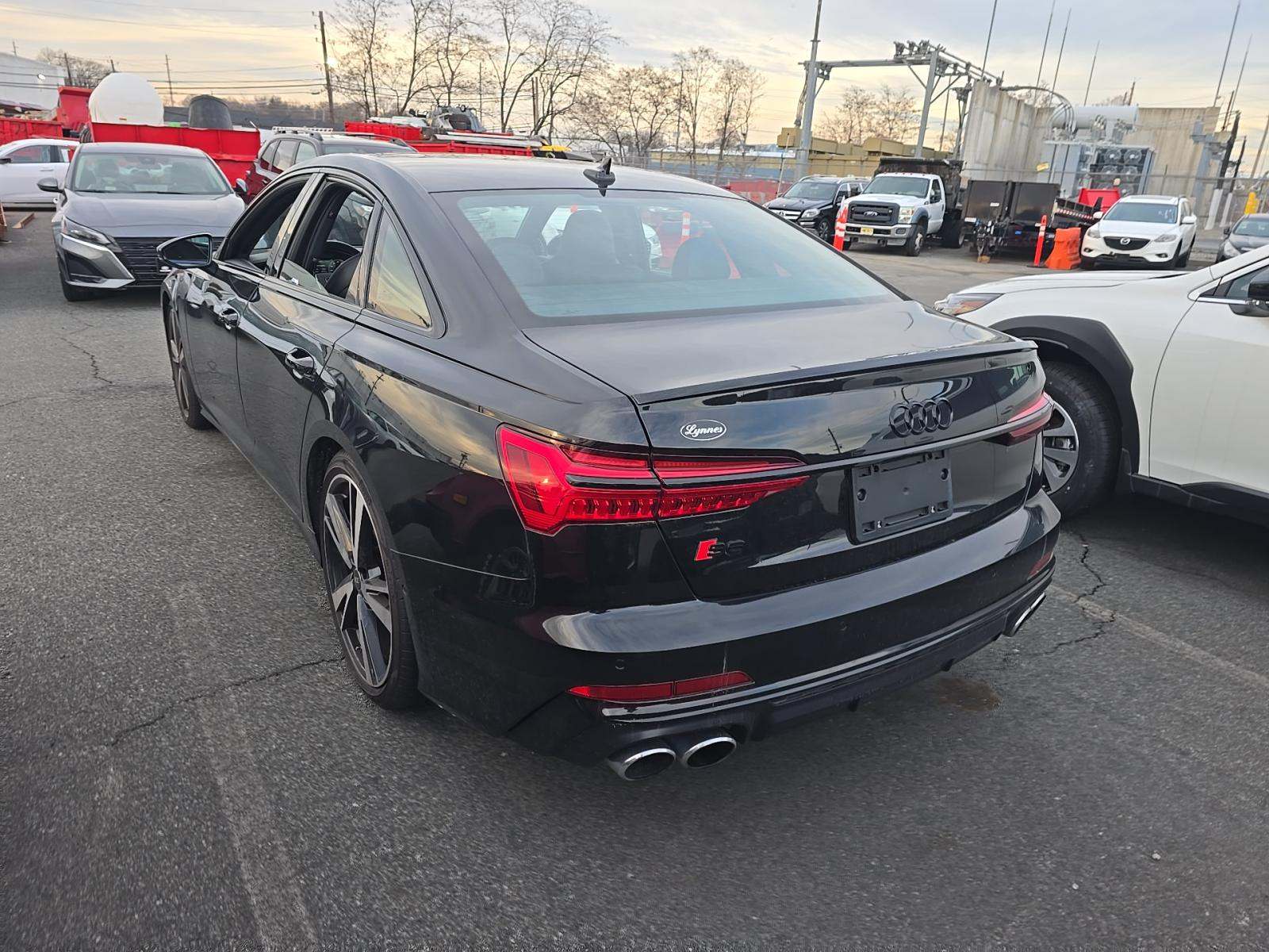 Audi S6 2022 — photo 2