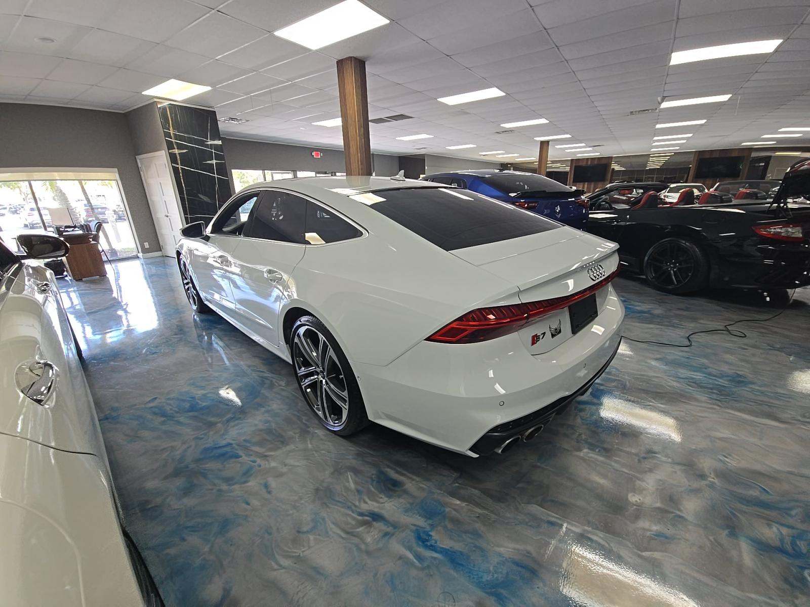 Audi S7 2024 — photo 2