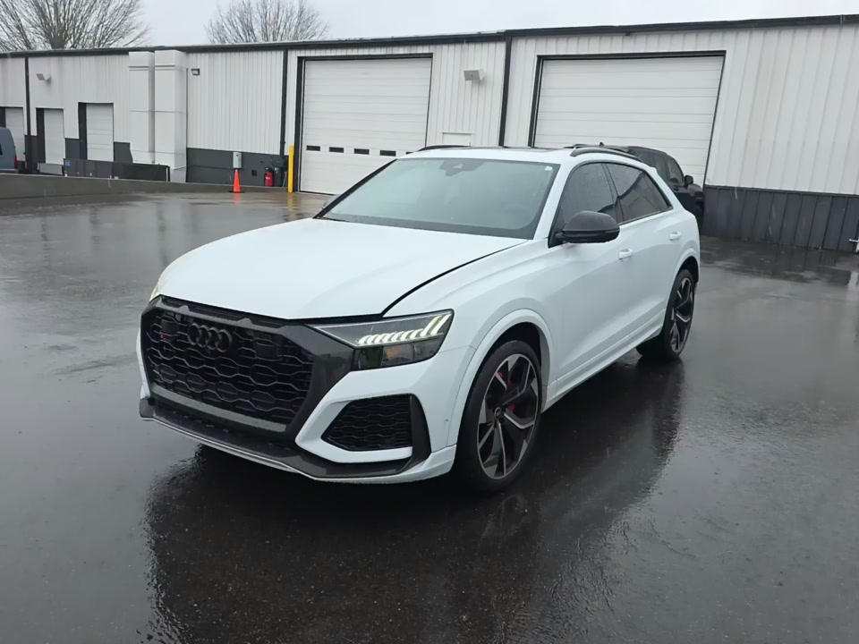 Audi RSQ8