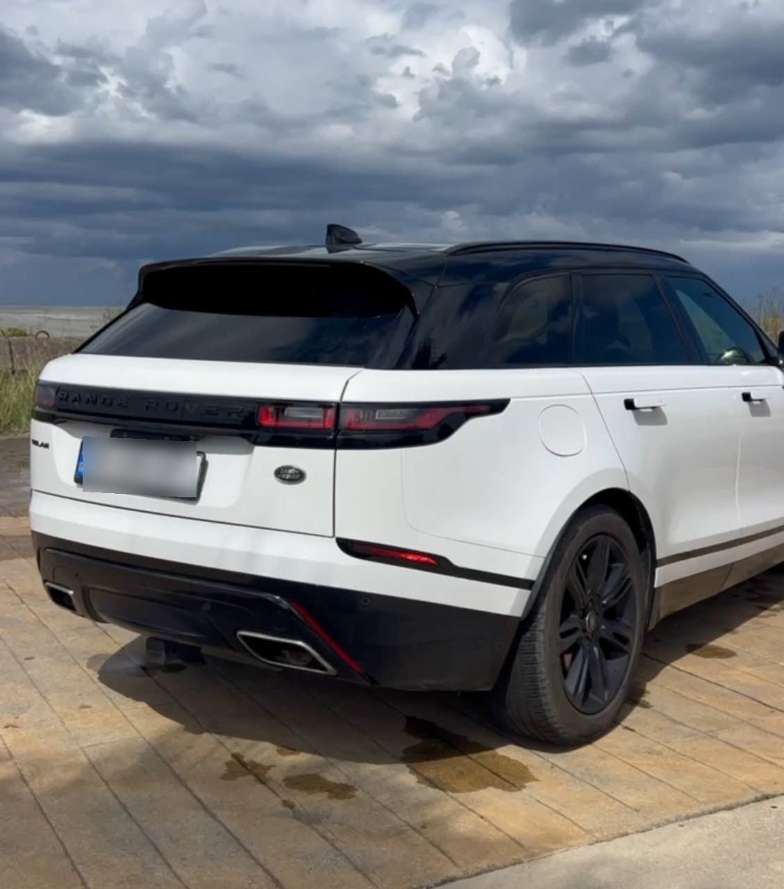 Land Rover Range Rover  Velar 2023 — photo 2