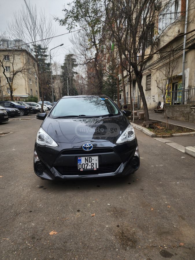 Toyota Aqua 2015 — photo 2