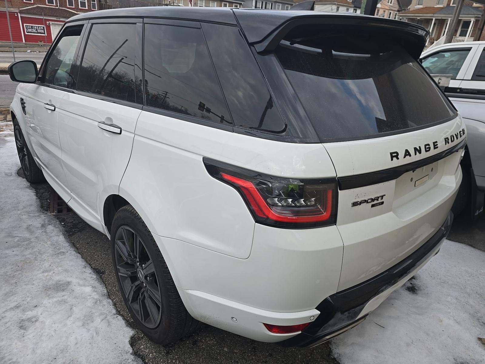 Land Rover Range Rover Sport 2022 — photo 2