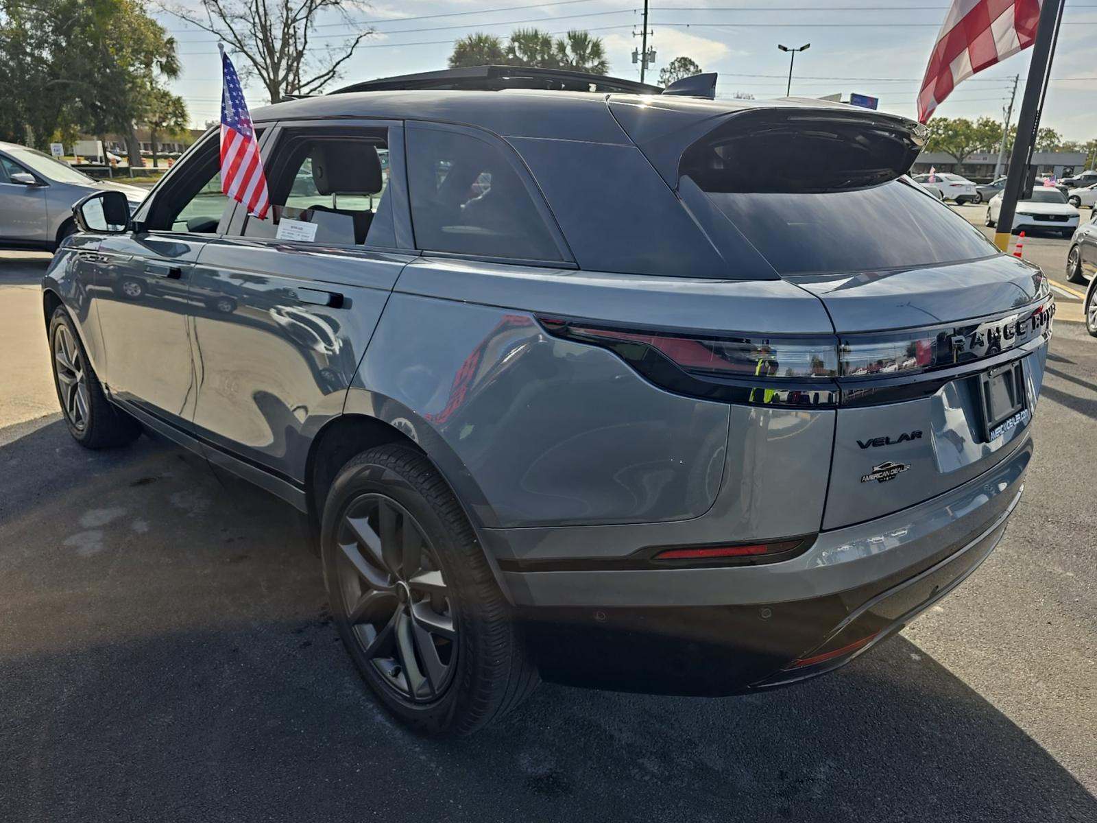 Land Rover Range Rover  Velar 2024 — photo 2