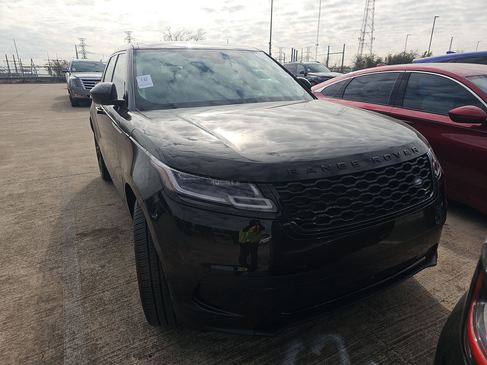 Land Rover Range Rover  Velar 2021 — photo 2
