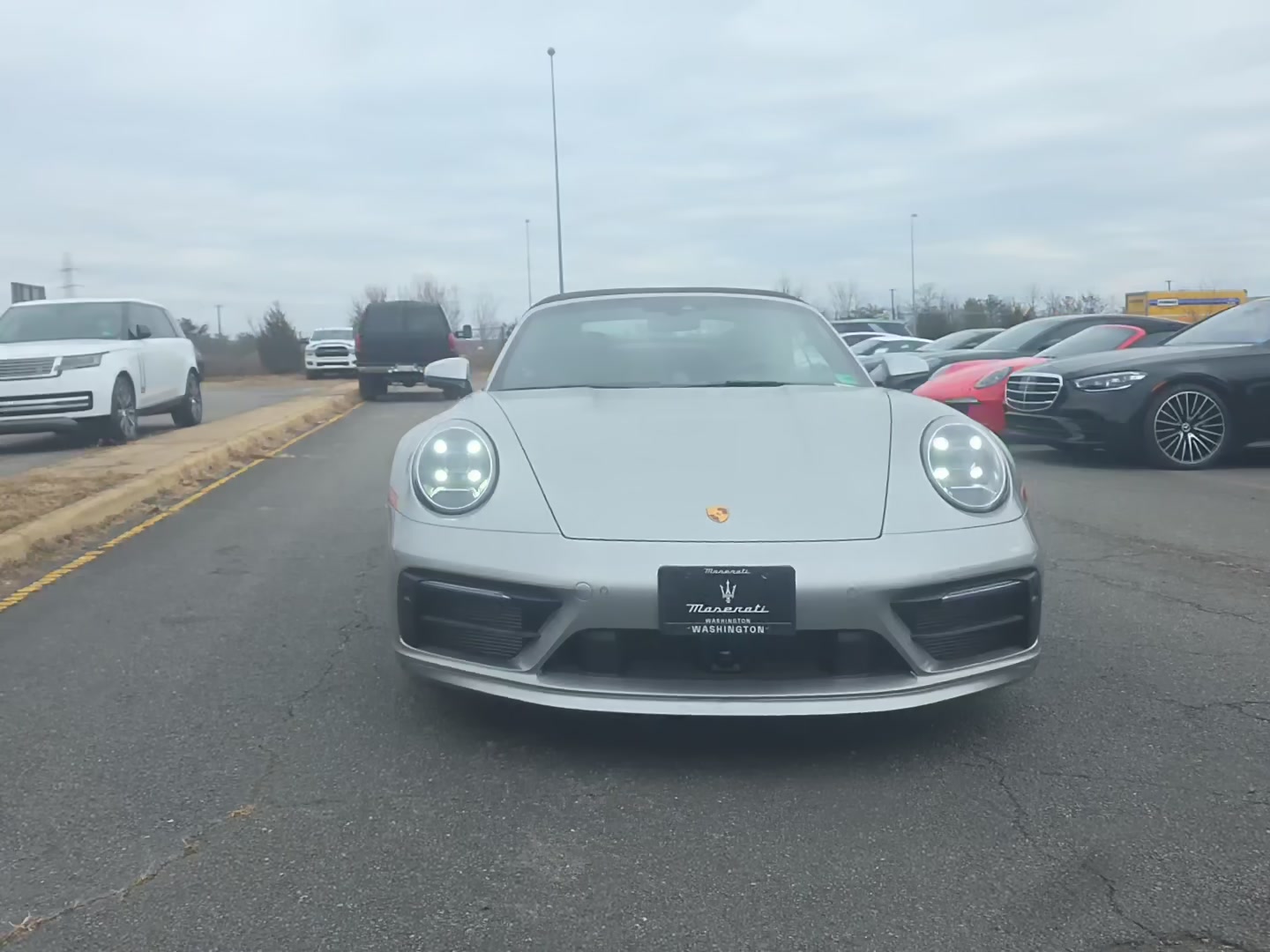 Porsche 911 2024 — photo 2