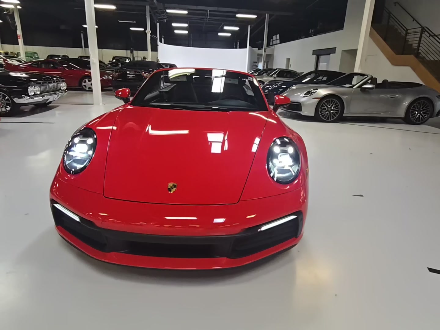 Porsche 911 2024 — photo 2