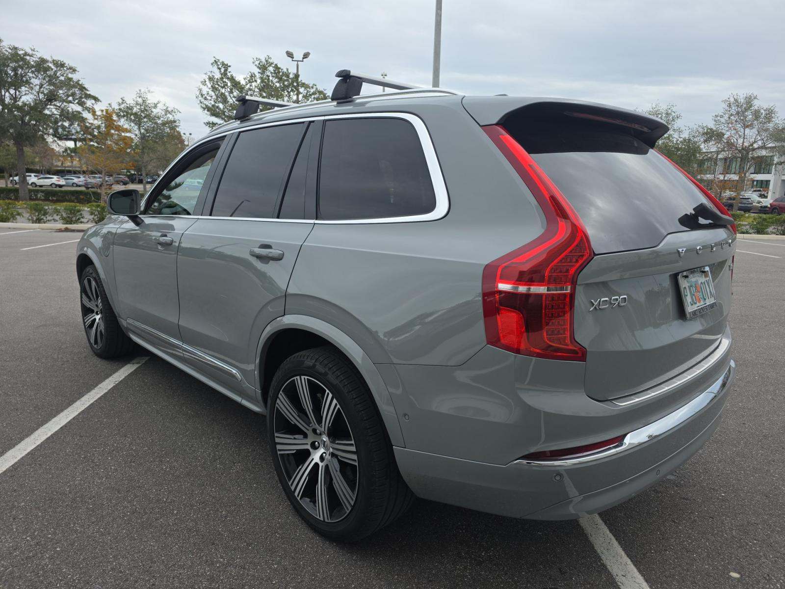 Volvo XC 90 2025 — photo 2