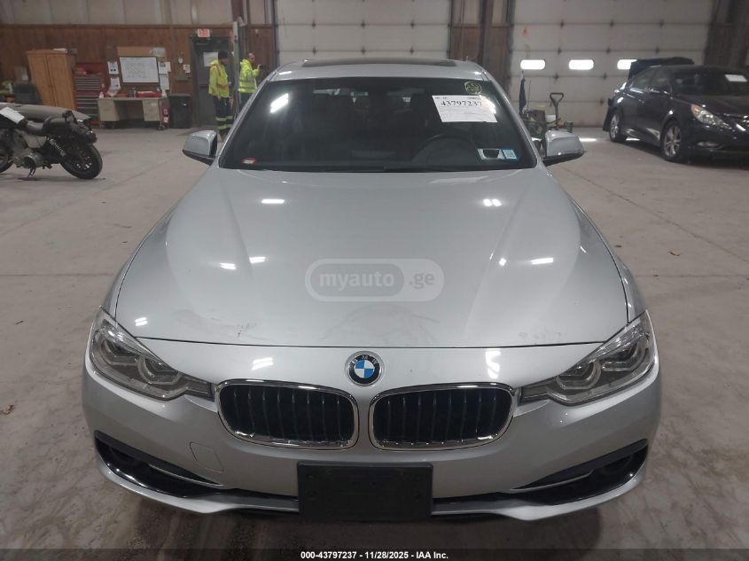 BMW 330 2018 — photo 2