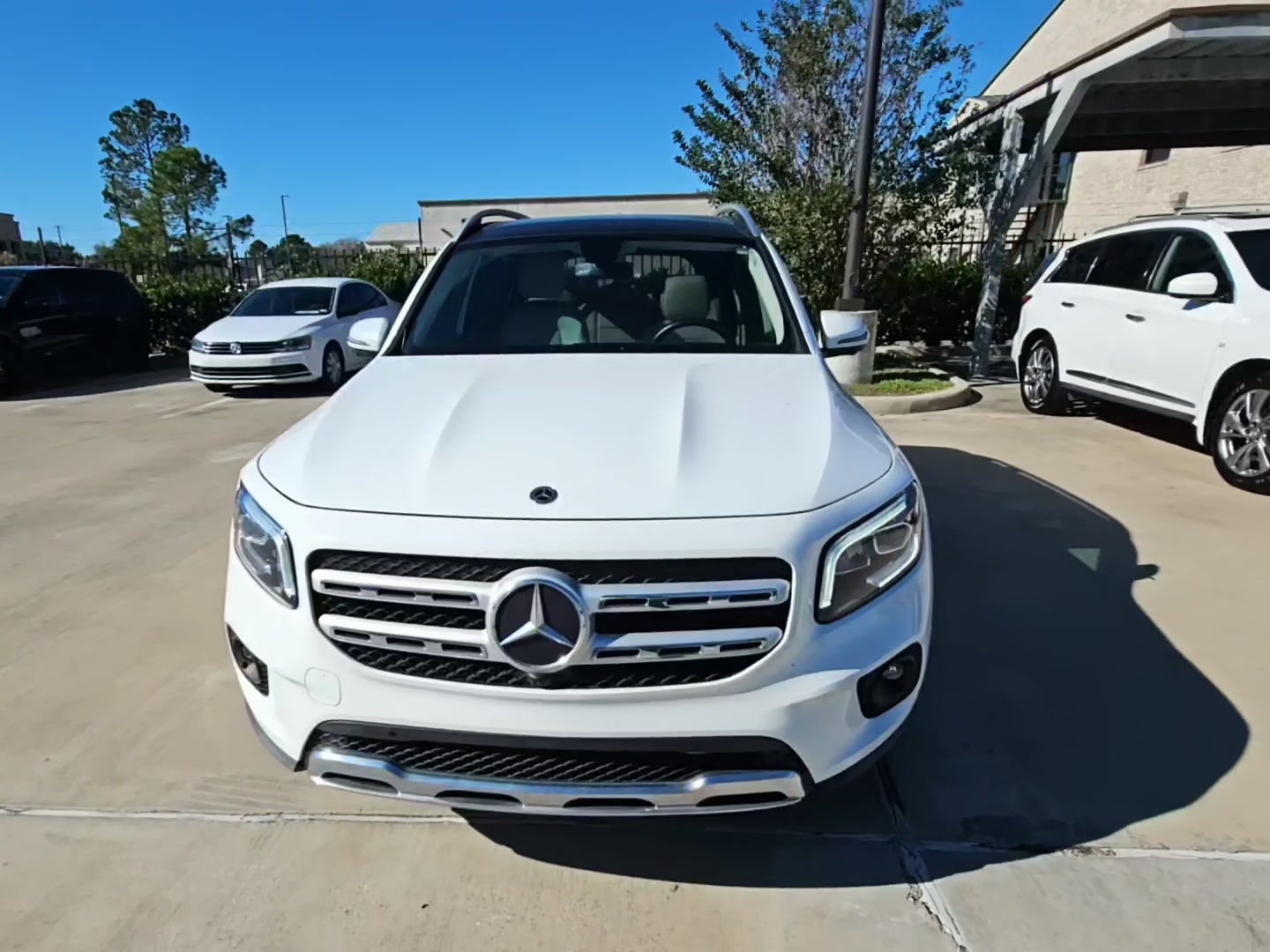 Mercedes-Benz GLB 250 2021 — photo 2