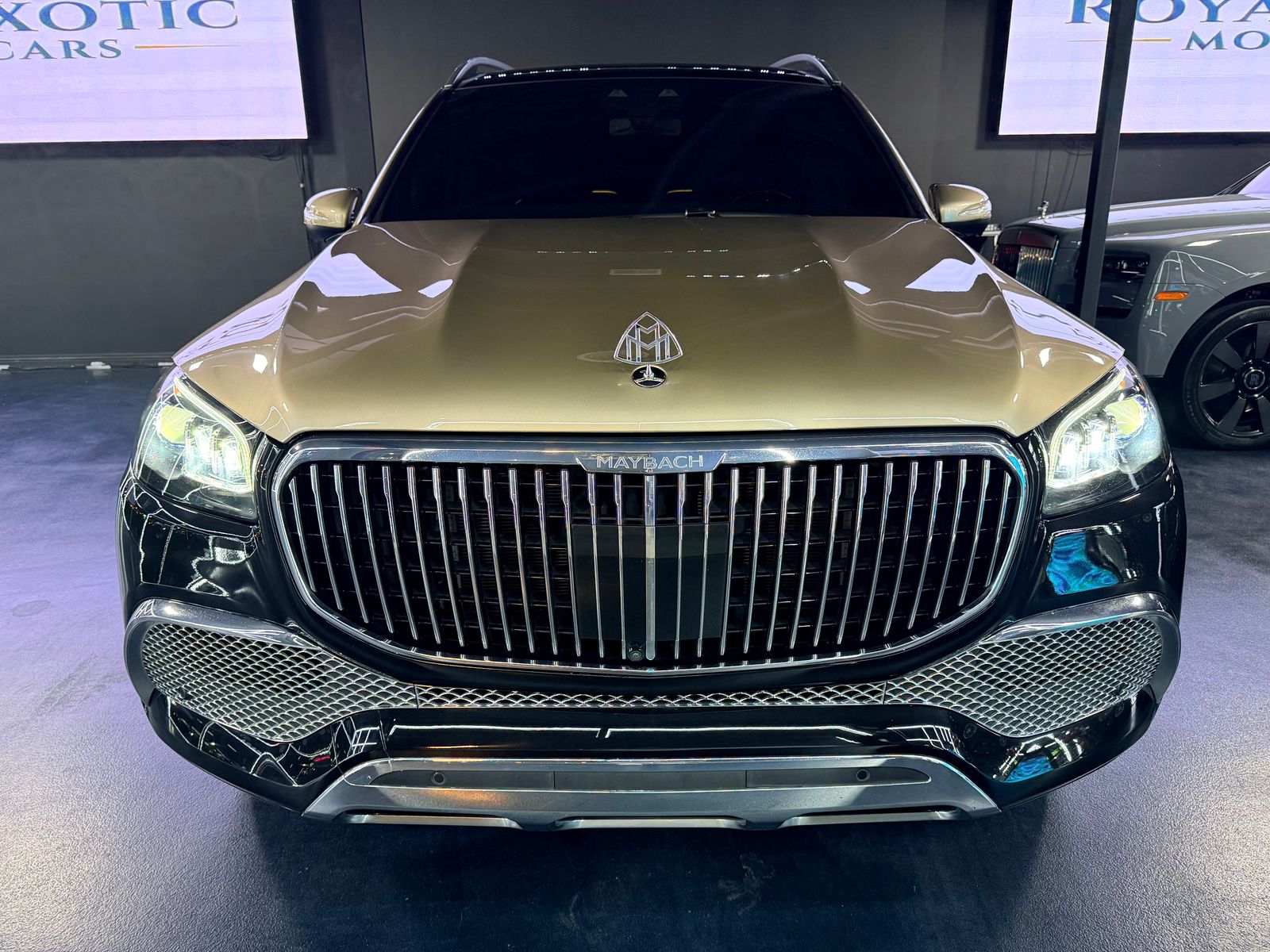 Mercedes-Benz GLS 600 2023 — photo 2