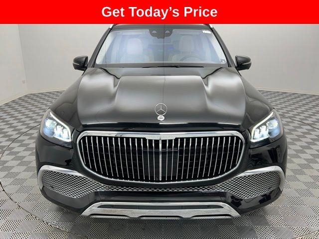 Mercedes-Benz GLS 600 2023 — photo 2