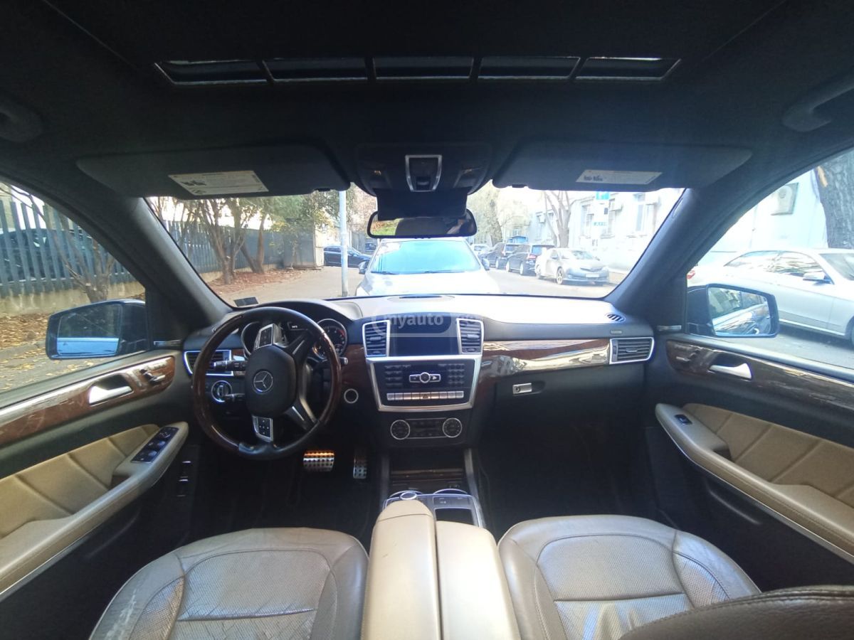 Mercedes-Benz GL 550 2014 — photo 2