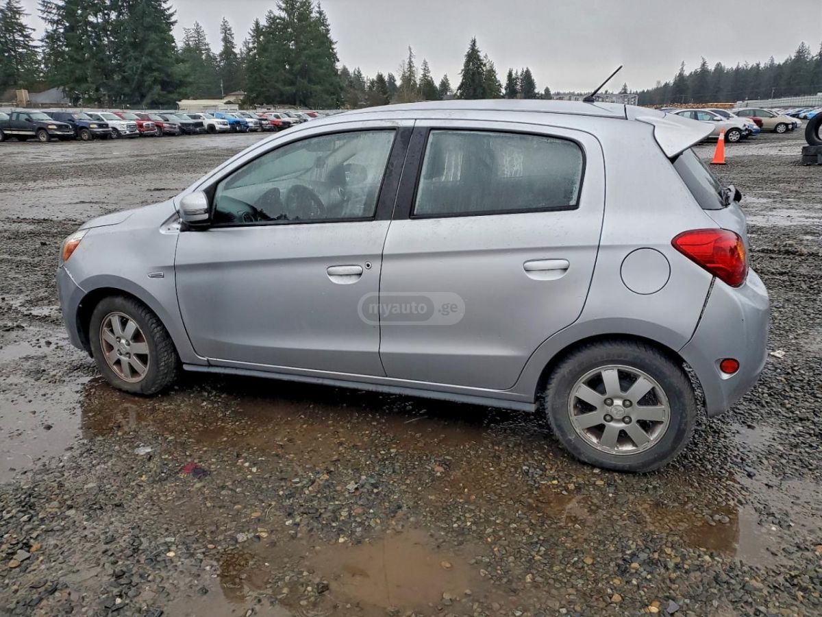 Mitsubishi Mirage 2015 — photo 2