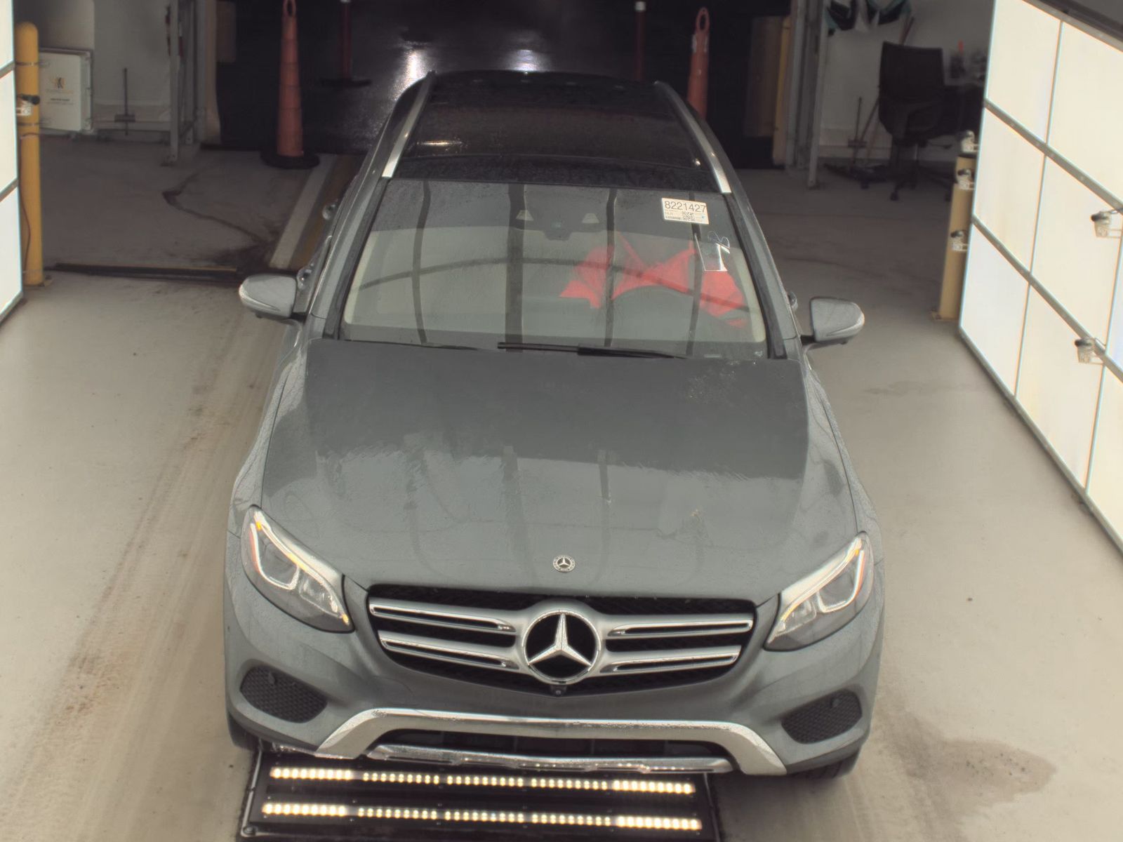 Mercedes-Benz GLC 300 2018 — photo 2