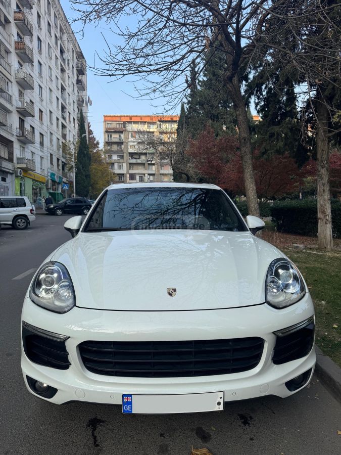 Porsche Cayenne 2015 — photo 2