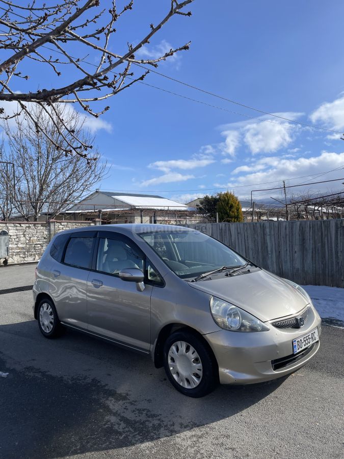 Honda Fit 2005 — photo 2