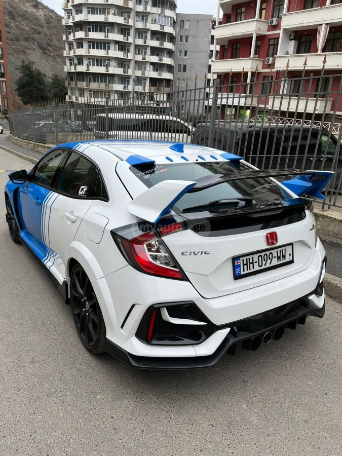Honda Civic 2020 — photo 2