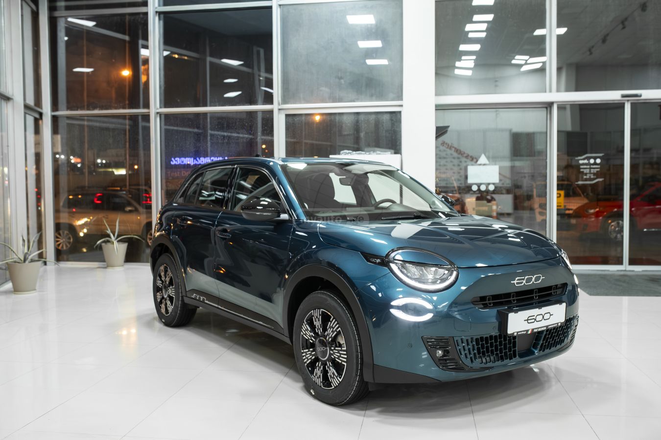 Fiat 600 Hybrid 2025 — photo 2