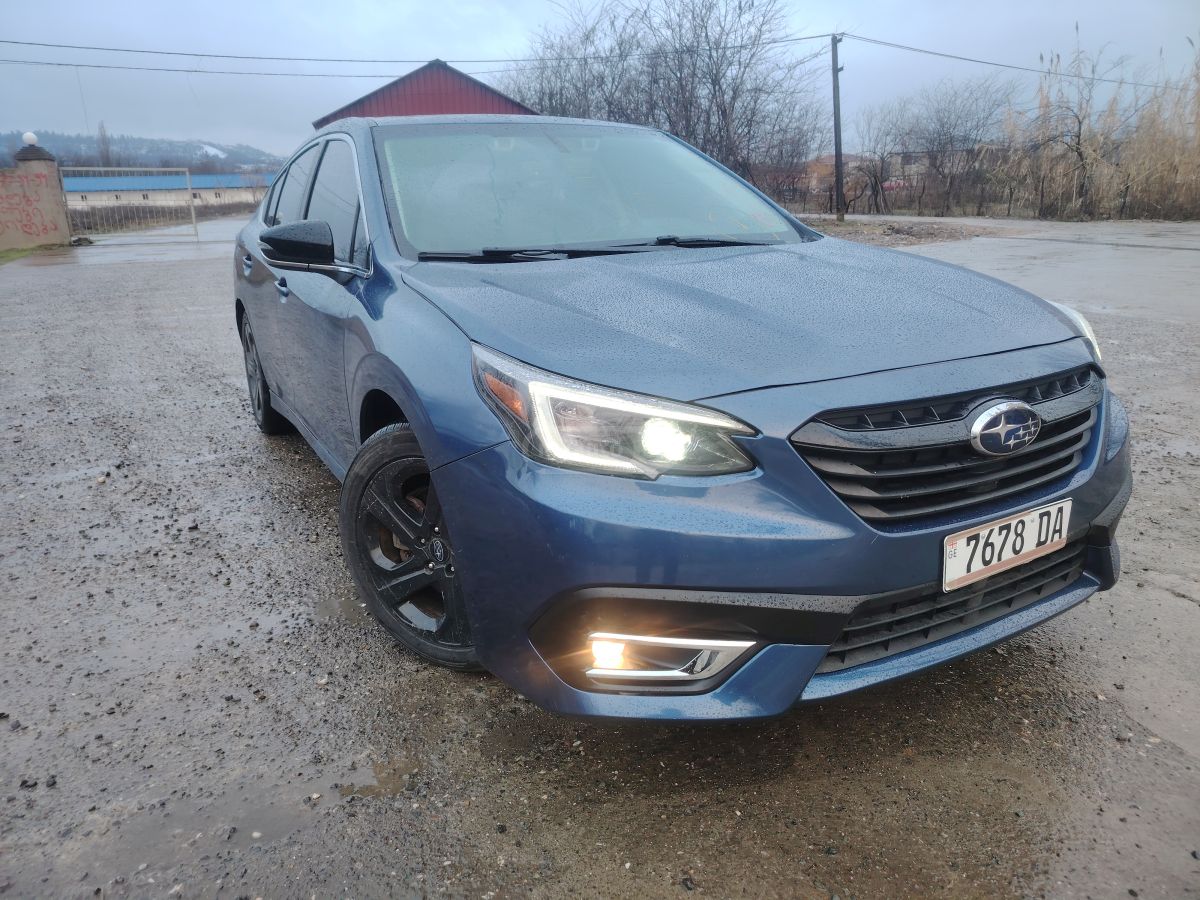 Subaru Legacy 2020 — photo 2