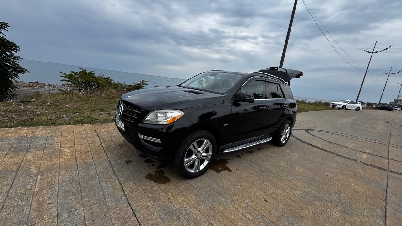 Mercedes-Benz ML 350 2013 — photo 2