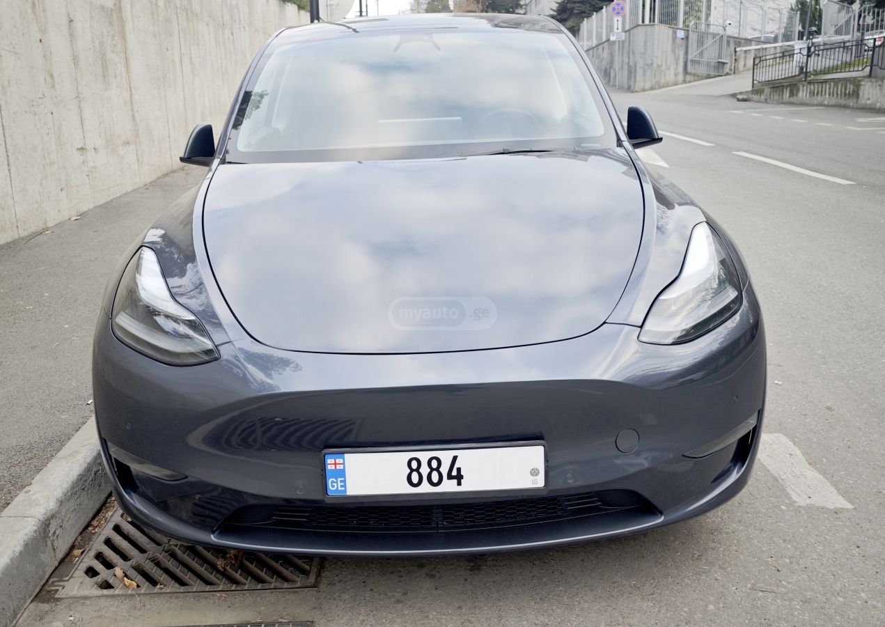 Tesla Model Y 2022 — photo 2